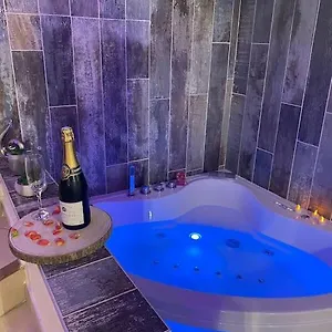 Loveroom Auriol, Romantique Et Coquine Appartement