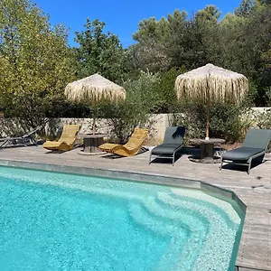 La Maison Perchee Bed & Breakfast